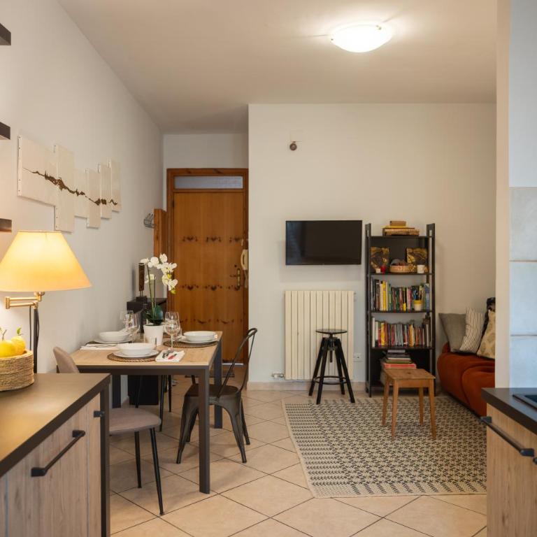 Modern & Bright Apartment - 100m from the Beach - Appartamento con 2 Camere da Letto - 17