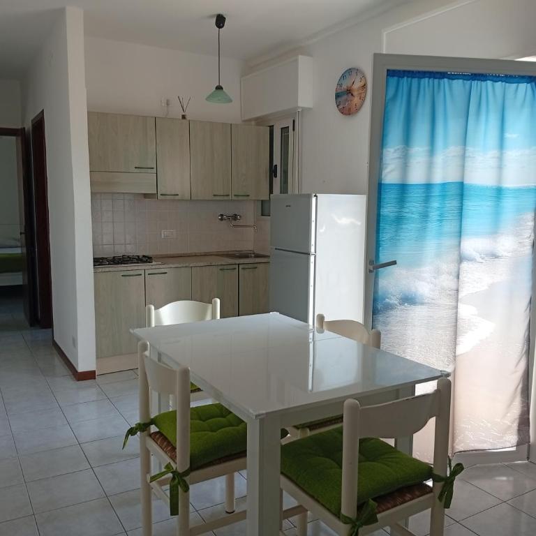 Bibione Beach & Comfort with Private Parking - One-Bedroom Apartment - 2