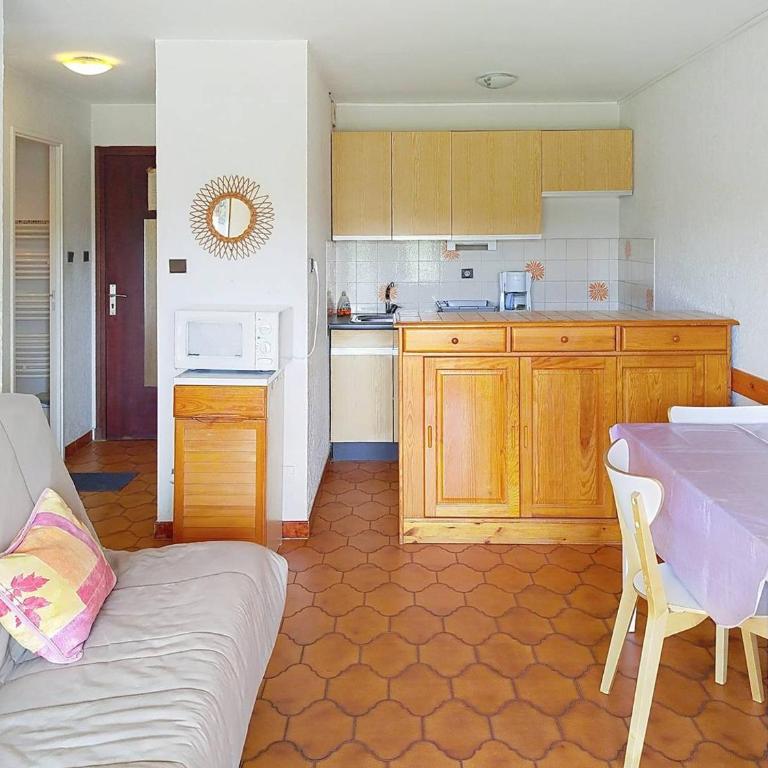 T2 Climatisé, WIFI, Parking privé, à deux pas de la plage - Bormes les Mimosas - FR-1-610-71 - Appartement - 6