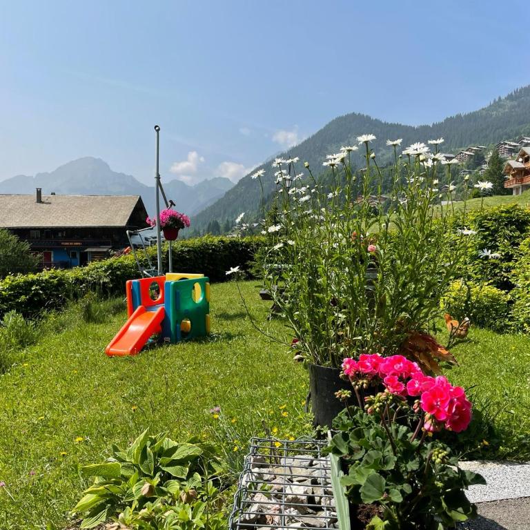 Chalet La Calèche - Châtel Réservation - Chalet - 23