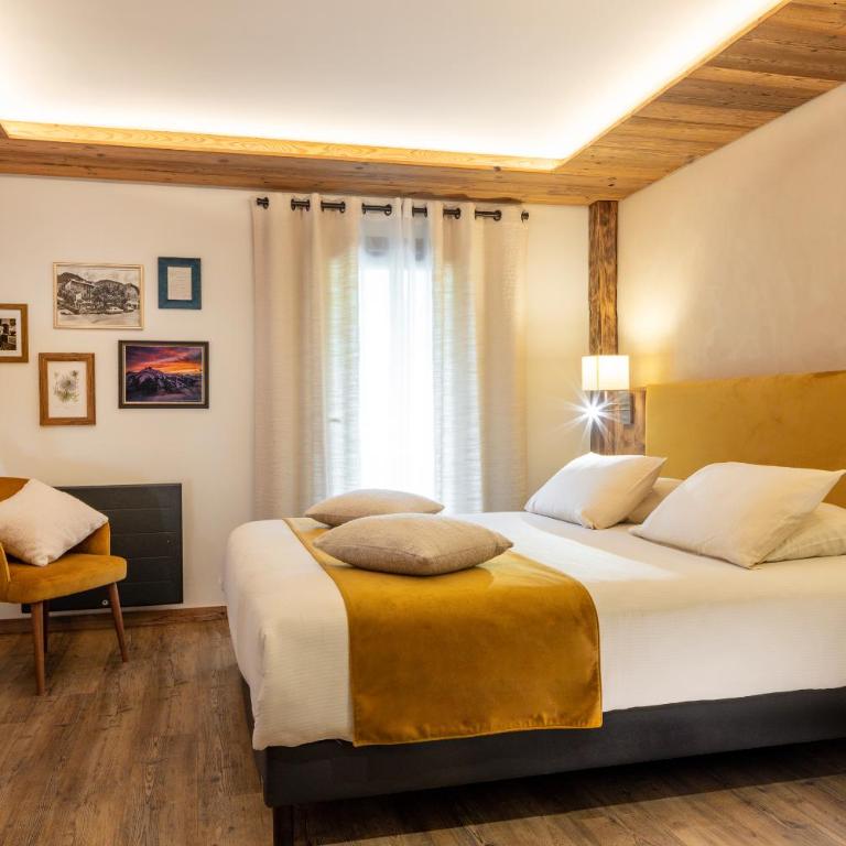 Les Cornettes - Chambre Double avec Salle de Bains Commune - 1