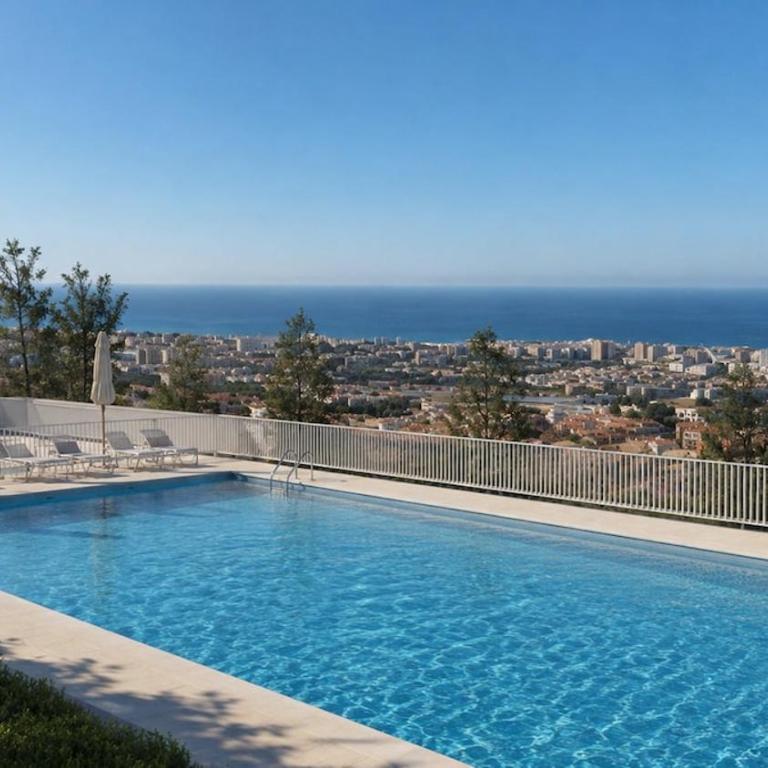 Modern Full Sea View Apartment in Benalmádena - Three-Bedroom Apartment - 5