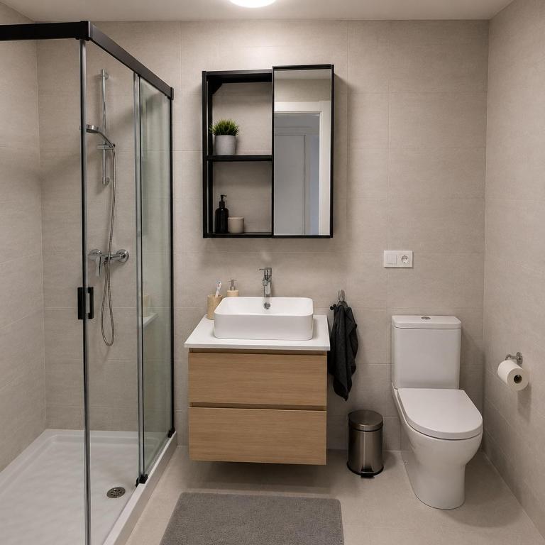 Modern Full Sea View Apartment in Benalmádena - Three-Bedroom Apartment - 6