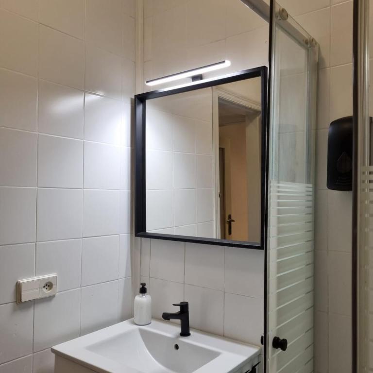 Apartamento 6 plazas Centro Histórico - Three-Bedroom Apartment - 8