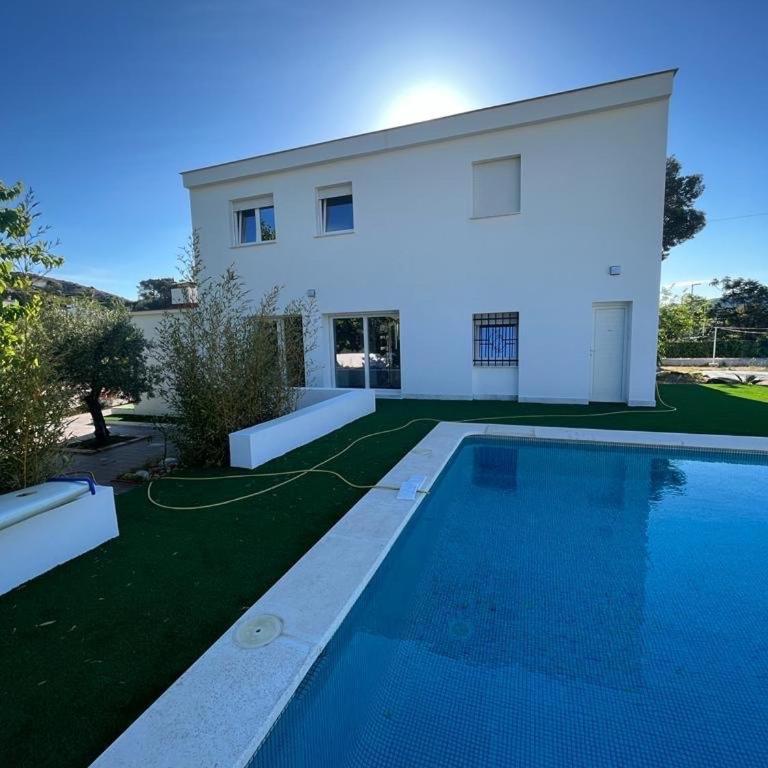 Chalet con Piscina en Gandía - Villa - 11