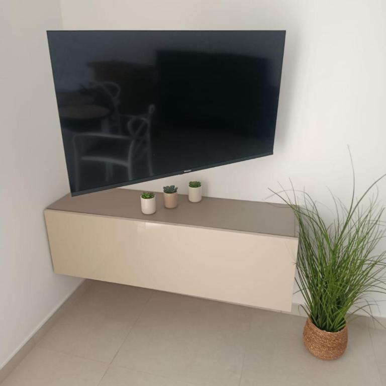 Casa Sorrento - Brand New Apartment with a garden - Two-Bedroom Apartment with Garden View - 5