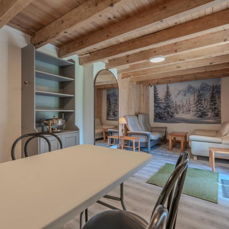 Chalet des Clarines - Chalet Authentique 13 personnes - Chalet - 98