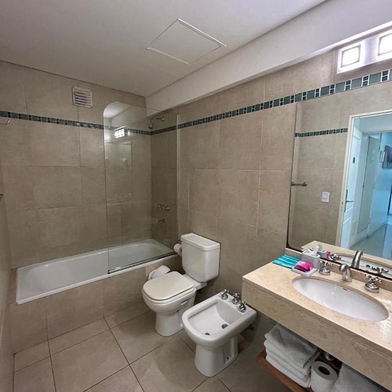 Palermo Bridge - Quadruple Room with Bath - 7