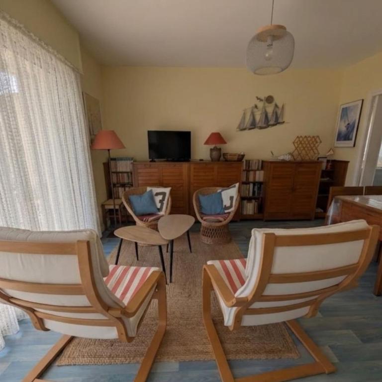 42m overlooking the pine forest and near the sea - Apartamento - 2