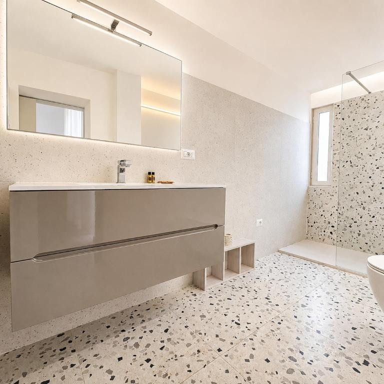 Celentano 61 - Appartamento con 2 Camere da Letto - 9