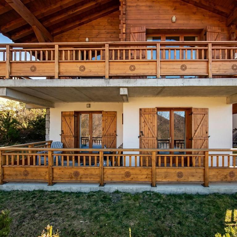 CASA-Chalet des Ponts : Évasion au Col Madeleine - Maison 4 Chambres - 4
