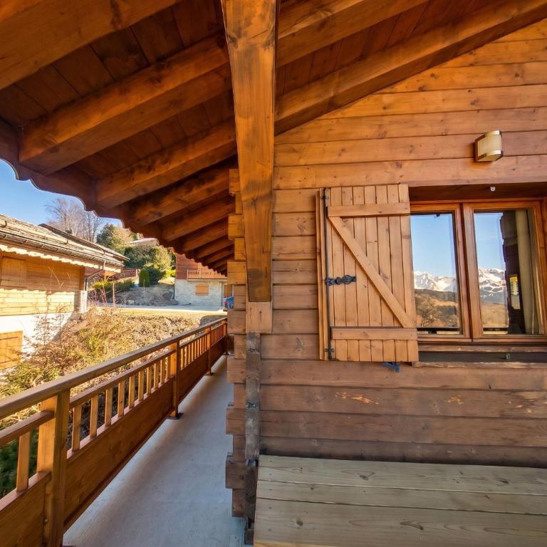 CASA-Chalet des Ponts : Évasion au Col Madeleine - Maison 4 Chambres - 32