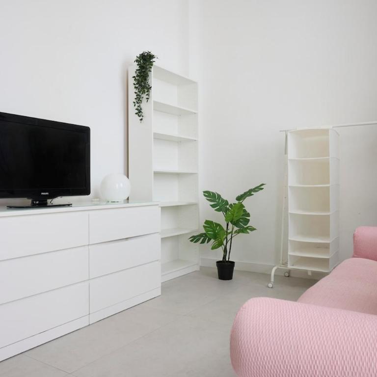 Apartamento centrico en Lavapies Madrid - Room #1661038701 - 13