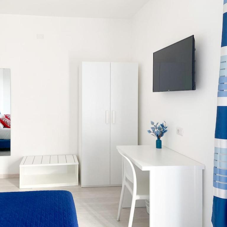 Simply Sorrento Holiday Home - Two-Bedroom Apartment - 30