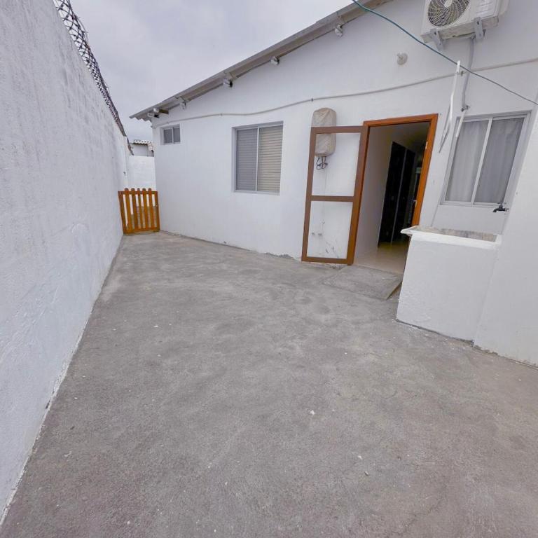 Casa de Playa - Three-Bedroom House - 15