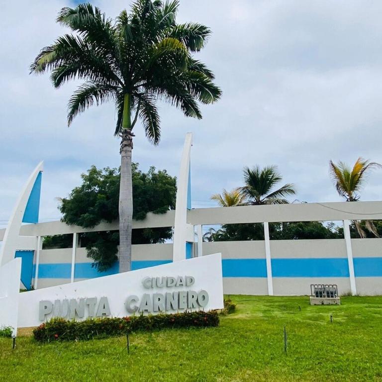 Casa de Playa - Three-Bedroom House - 16