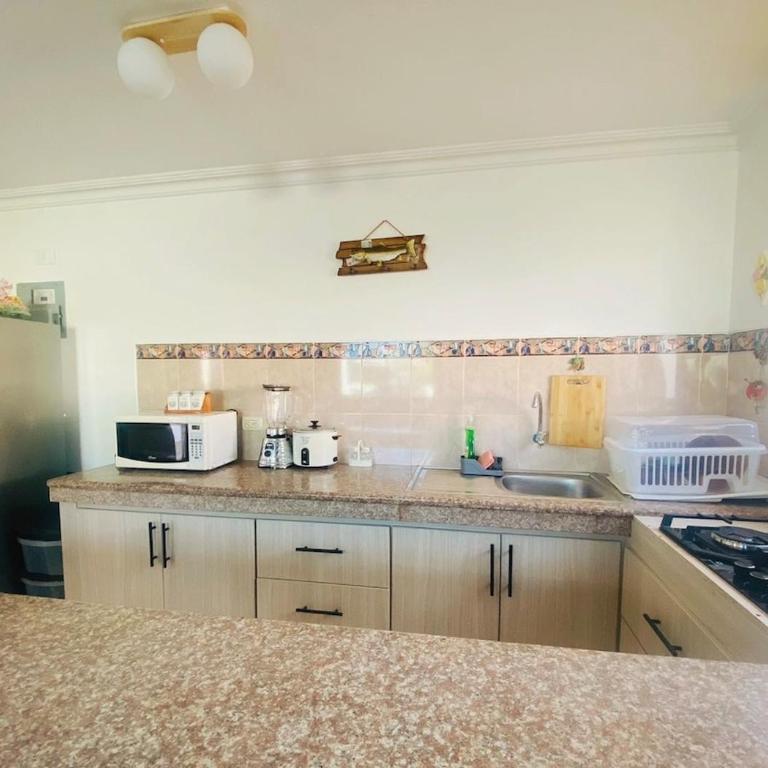 Casa de Playa - Three-Bedroom House - 25