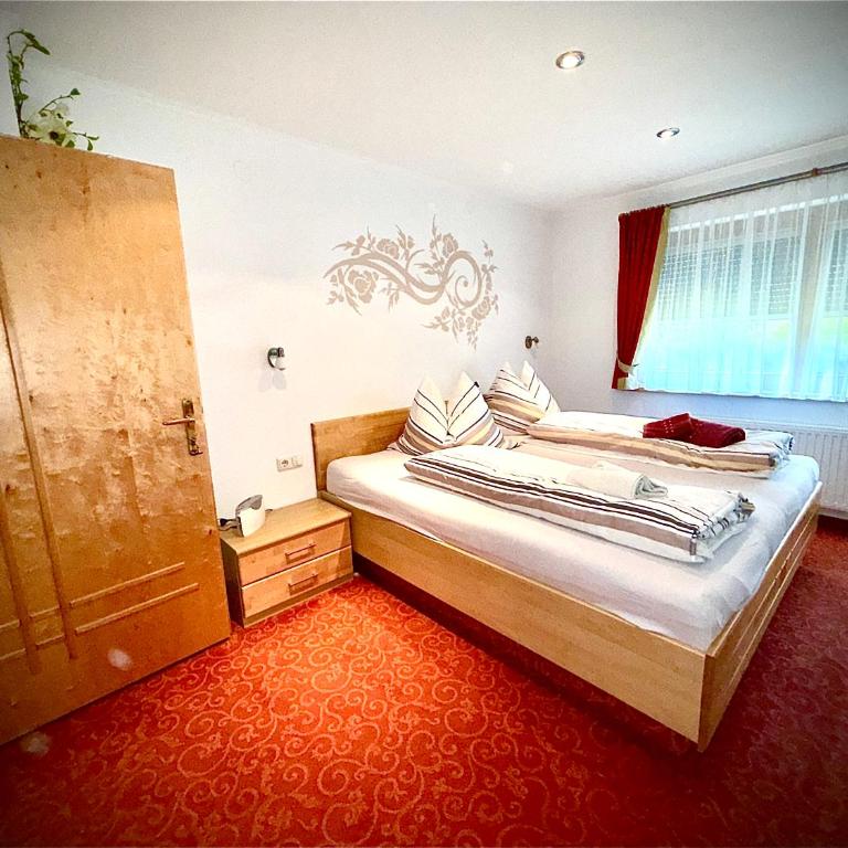 Ferienwohnung Geisslein - Three-Bedroom Apartment - 8