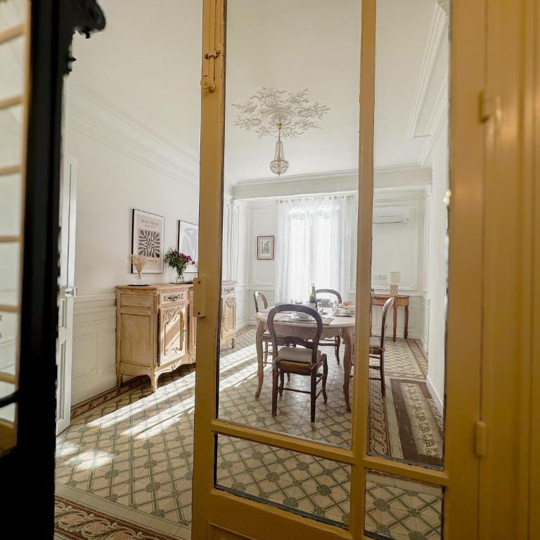 L'Haussmannien - Élégance & Confort, Vue Parc En Centre-Ville, Climatisation et Parking Privé - Appartement 2 Chambres - 40