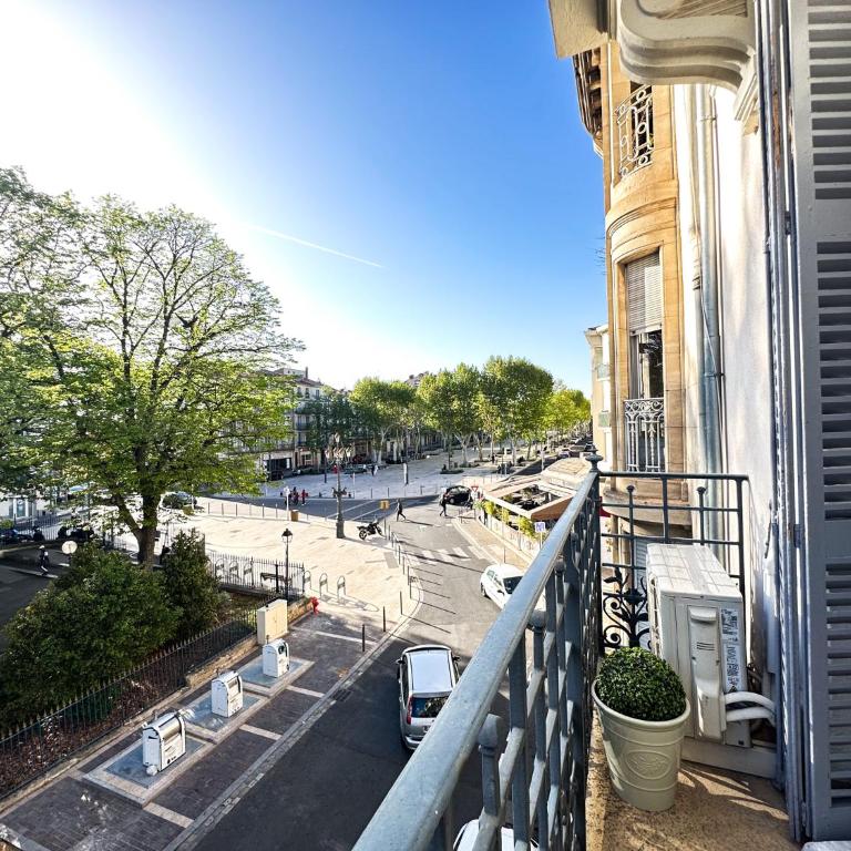 L'Haussmannien - Élégance & Confort, Vue Parc En Centre-Ville, Climatisation et Parking Privé - Appartement 2 Chambres - 12