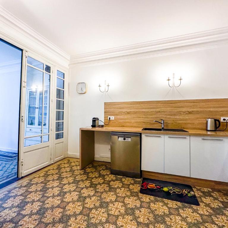 L'Haussmannien - Élégance & Confort, Vue Parc En Centre-Ville, Climatisation et Parking Privé - Appartement 2 Chambres - 41