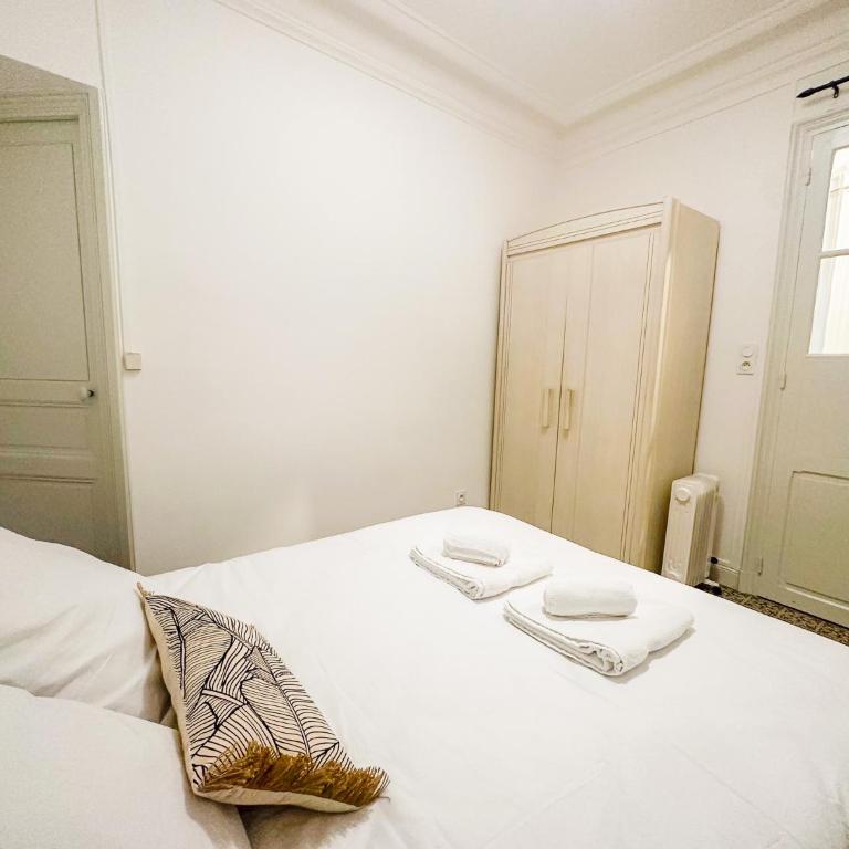 L'Haussmannien - Élégance & Confort, Vue Parc En Centre-Ville, Climatisation et Parking Privé - Appartement 2 Chambres - 20