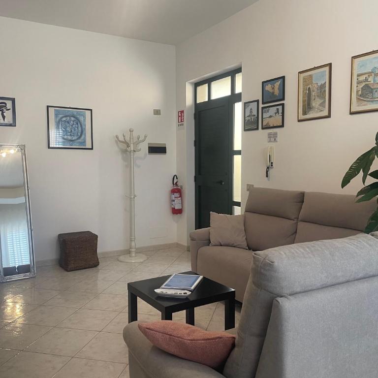 CASA BUONARROTI, comoda, pochi passi da spiaggia e centro - Apartamento de 2 dormitorios - 3