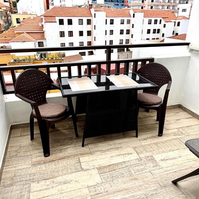 Best Location Plaza del Charco, Pool and Views and strong Wi-Fi - Apartamento de 1 dormitorio - 9