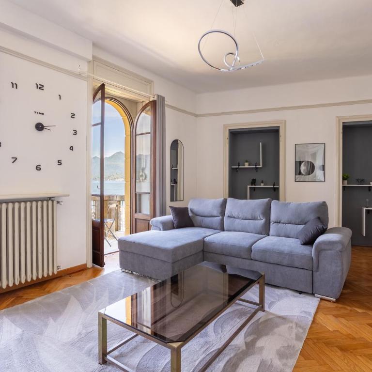 Prestige Lakeview Historic Center Stresa - Appartamento Deluxe con 2 Camere da Letto e Balcone - 1