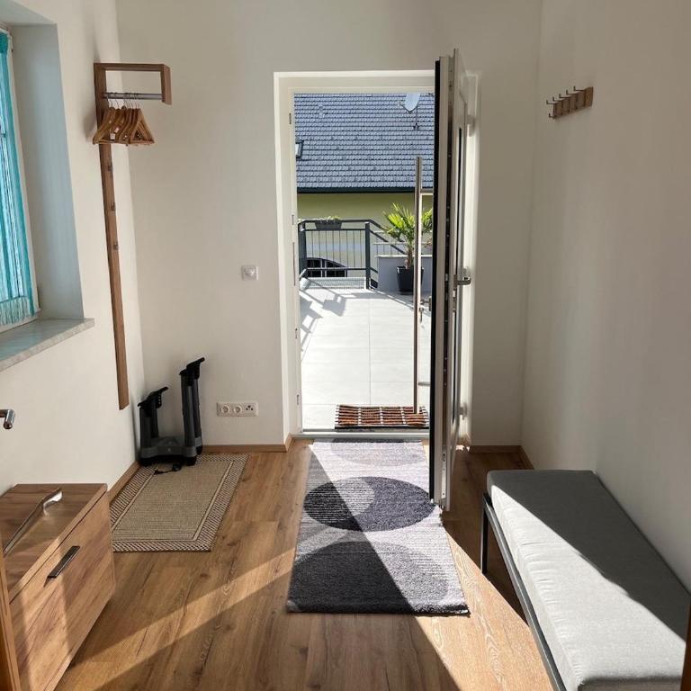 Großzügige Wohlfühl-Ferienwohnung - Apartment mit 3 Schlafzimmern und Bergblick - 8