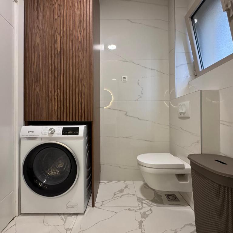 WOW Lux - Budva, Center - Apartman sa 2 Spavaće Sobe - 13