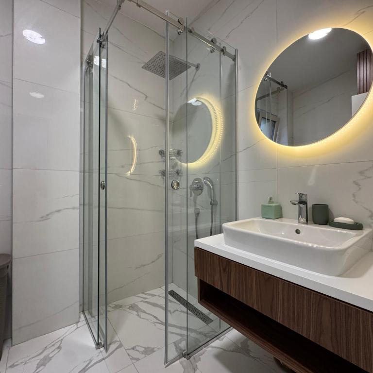 WOW Lux - Budva, Center - Apartman sa 2 Spavaće Sobe - 11