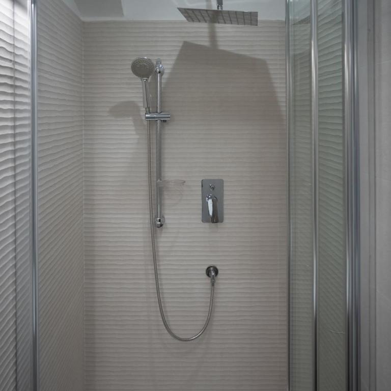 Nerea Suites - Camera Matrimoniale Deluxe con Balcone - 28