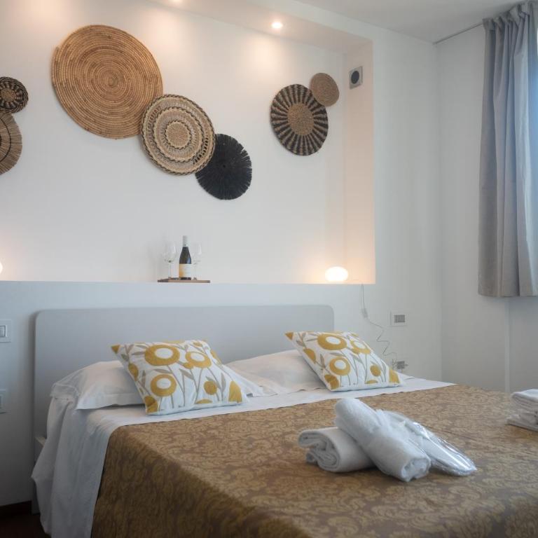 Nerea Suites - Camera Matrimoniale Deluxe con Balcone - 56