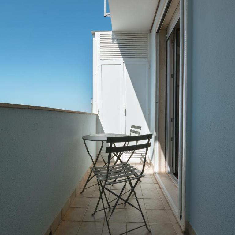 Nerea Suites - Camera Matrimoniale Deluxe con Balcone - 41