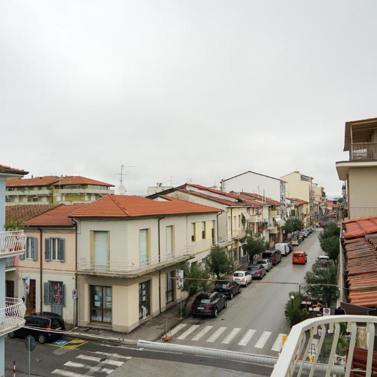Casa MarViDe - Viareggio Centro - Three-Bedroom Apartment - 9