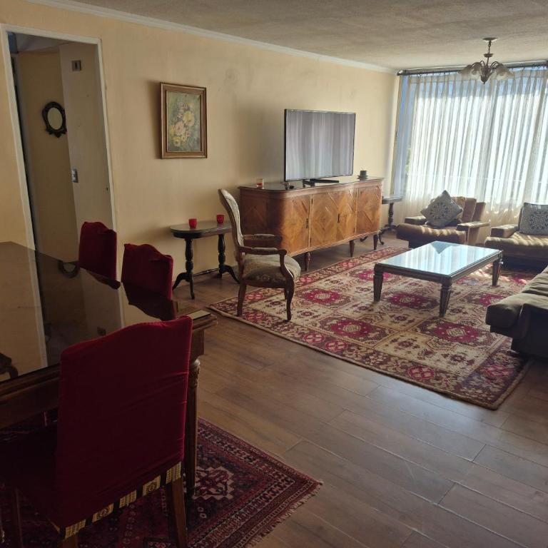 Departamento en Las Condes amoblado 3 dormitorios - Apartamento de 3 dormitorios - 1
