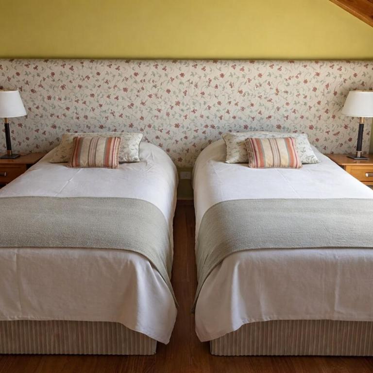 Lodge in Arelauquen Golf Club with 4 bedrooms - Room #1661123001 - 6