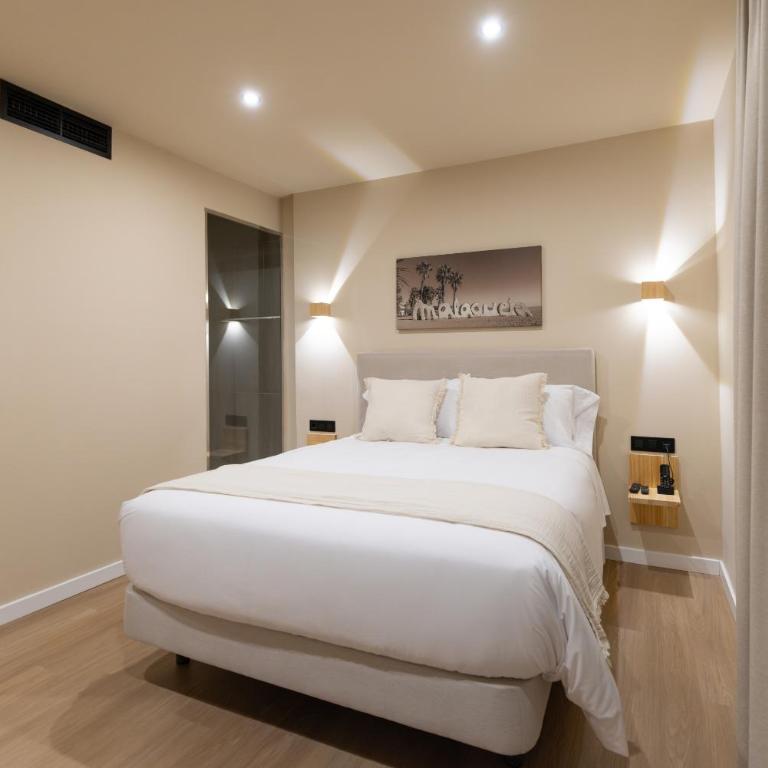 Arena Málaga Suites - Standard Double Room - 10