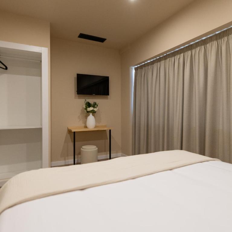 Arena Málaga Suites - Standard Double Room - 21