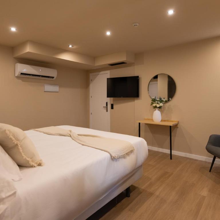 Arena Málaga Suites - Double Room - 3