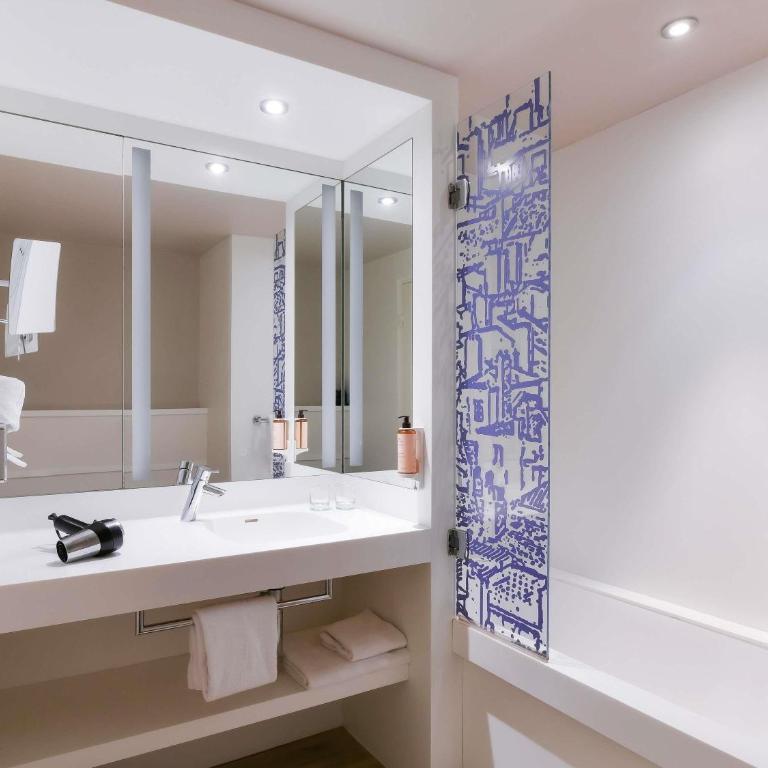 Mercure Lyon Centre Saxe Lafayette - Chambre Lit King-Size Privilège - 4
