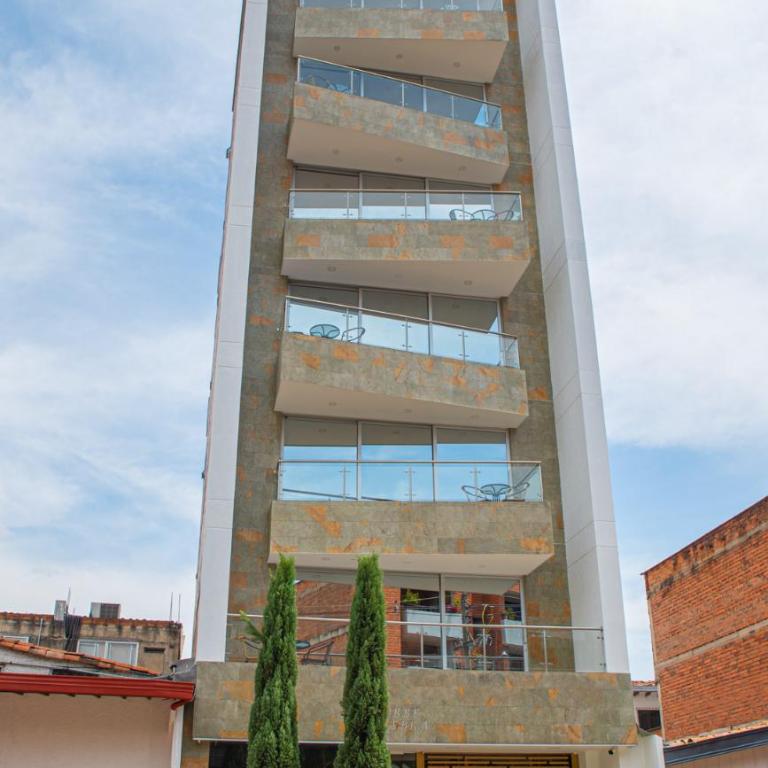 Torre Ginebra luxury laureles - Three-Bedroom Apartment - 6