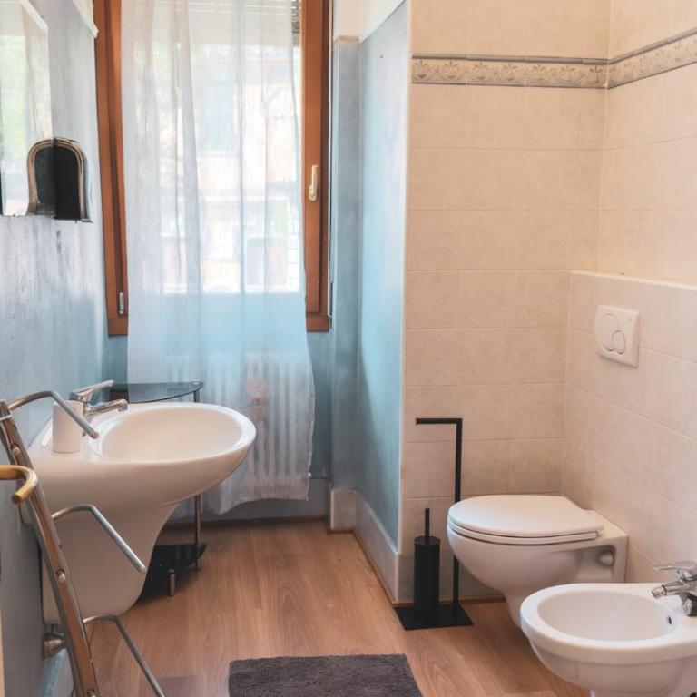 Como Lake - Balcony, Private Parking, 2 Bathrooms - Appartamento con 2 Camere da Letto - 3