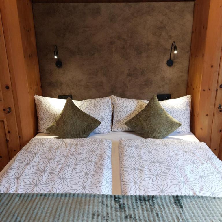 Gästehaus Christoph - Doppelzimmer mit Balkon - 1