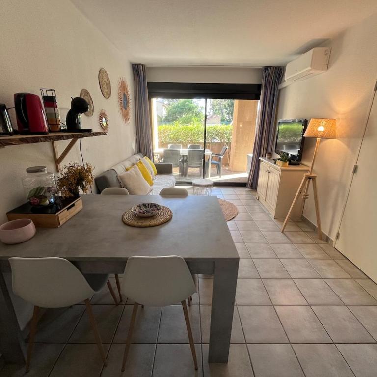 Le Marina 5 & Beach and Pool - Apartment mit 3 Schlafzimmern - 3