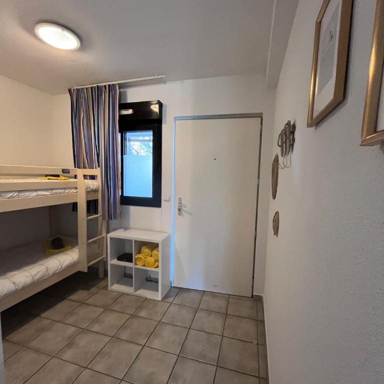 Le Marina 5 & Beach and Pool - Apartment mit 3 Schlafzimmern - 13