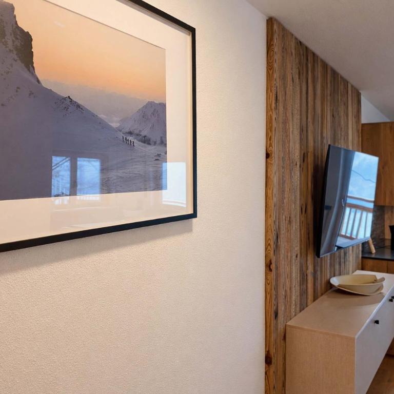 ELEVATE - Balcony & Mountain View - Apartment - 13