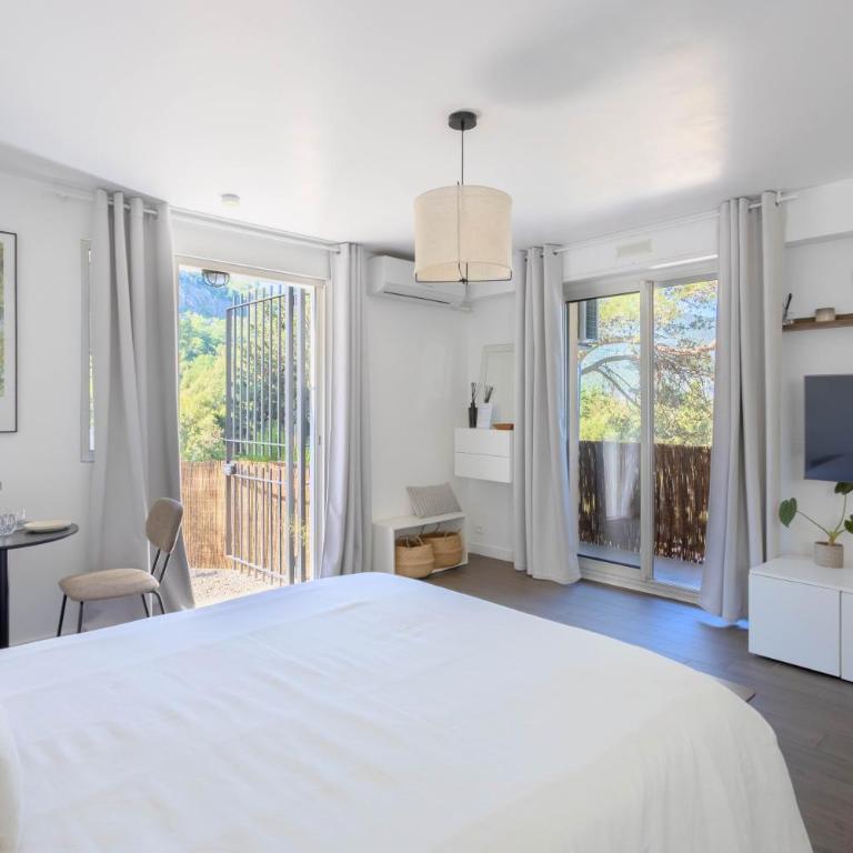 Studio lumineux avec jardin privé et parking - Appartement avec Terrasse - 2