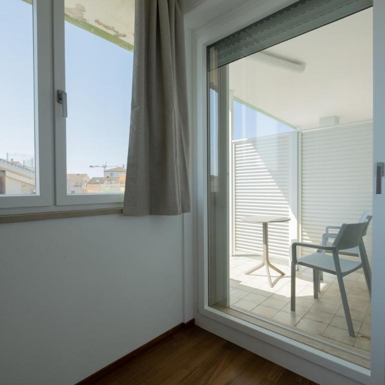 Nerea Suites - Camera Matrimoniale Deluxe con Balcone - 65